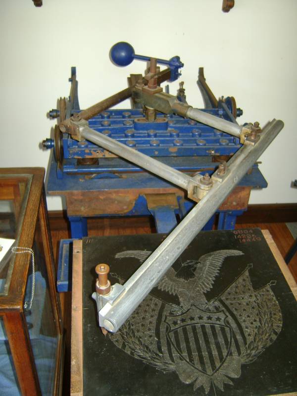 pantograph_etching_mechanism.jpg pantograph_etching_mechanism.jpg