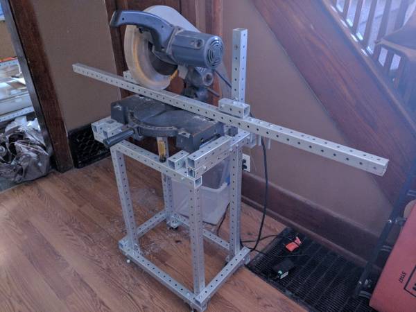 sawstand.jpg sawstand.jpg