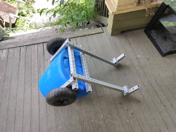 wheelbarrow_4.jpg wheelbarrow_4.jpg