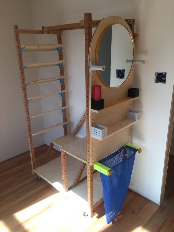 supercool_s_wardrobe_2.jpg supercool_s_wardrobe_2.jpg